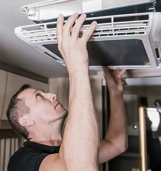  Professional Licensed And Insured Cleaners in Pine Bluff, AR